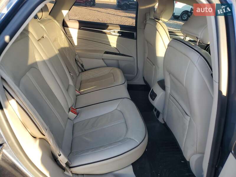 Седан Ford Fusion 2018 в Львове