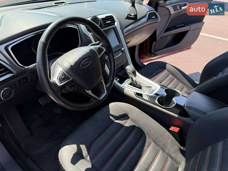 Седан Ford Fusion 2014 в Чернігові
