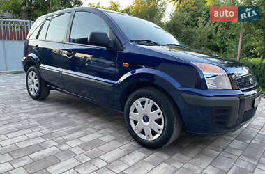Хэтчбек Ford Fusion 2010 в 