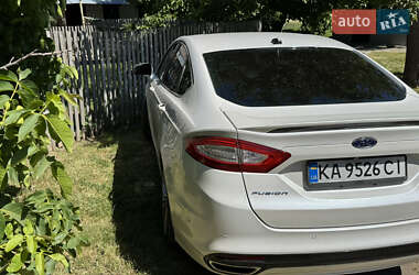 Седан Ford Fusion 2014 в 
