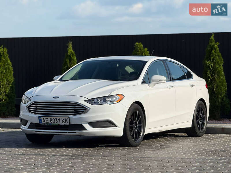 Седан Ford Fusion 2016 в Дніпрі