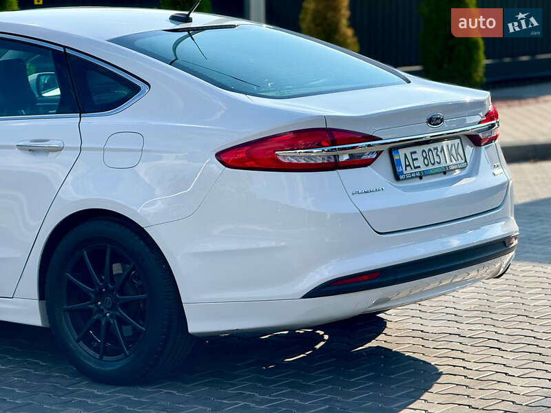 Седан Ford Fusion 2016 в Дніпрі