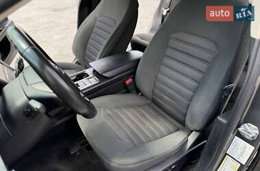 Седан Ford Fusion 2016 в 