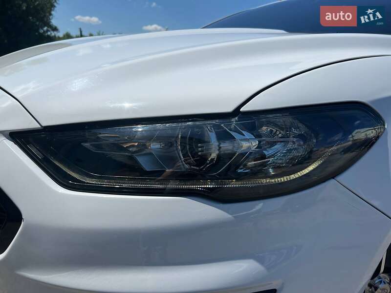 Седан Ford Fusion 2019 в Полтаві