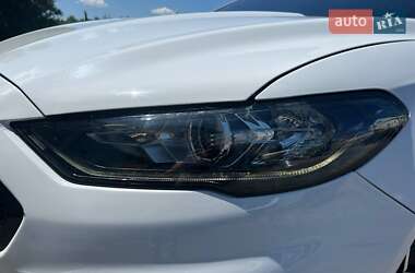 Седан Ford Fusion 2019 в 