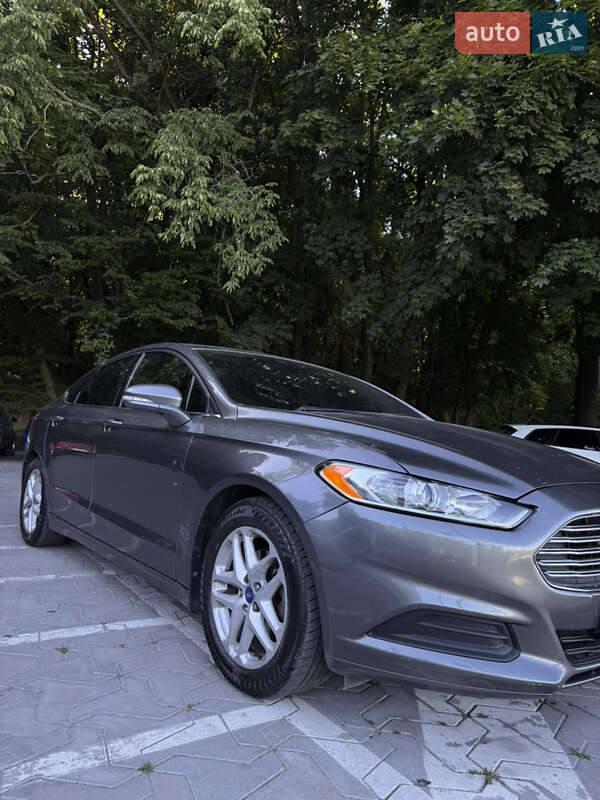 Седан Ford Fusion 2013 в Тернополе