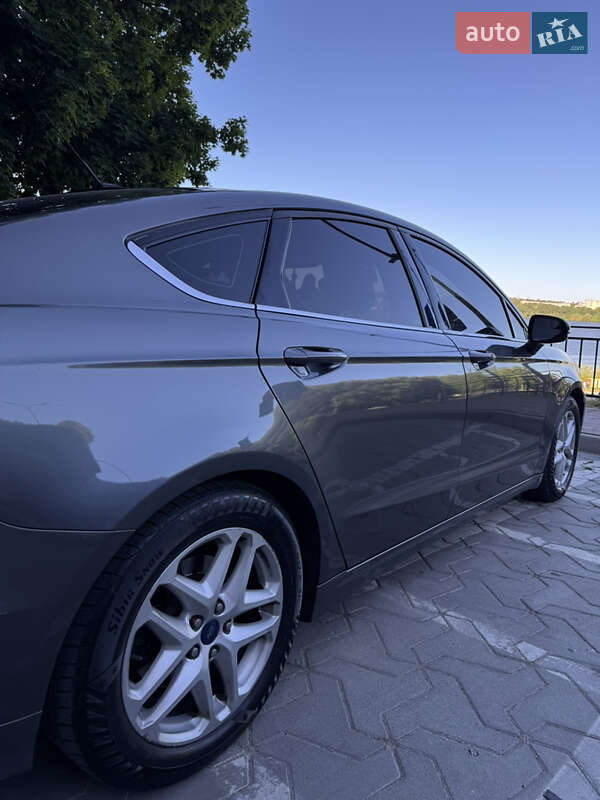 Седан Ford Fusion 2013 в Тернополе