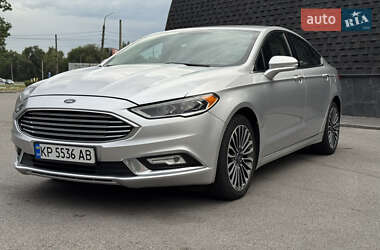 Седан Ford Fusion 2016 в 