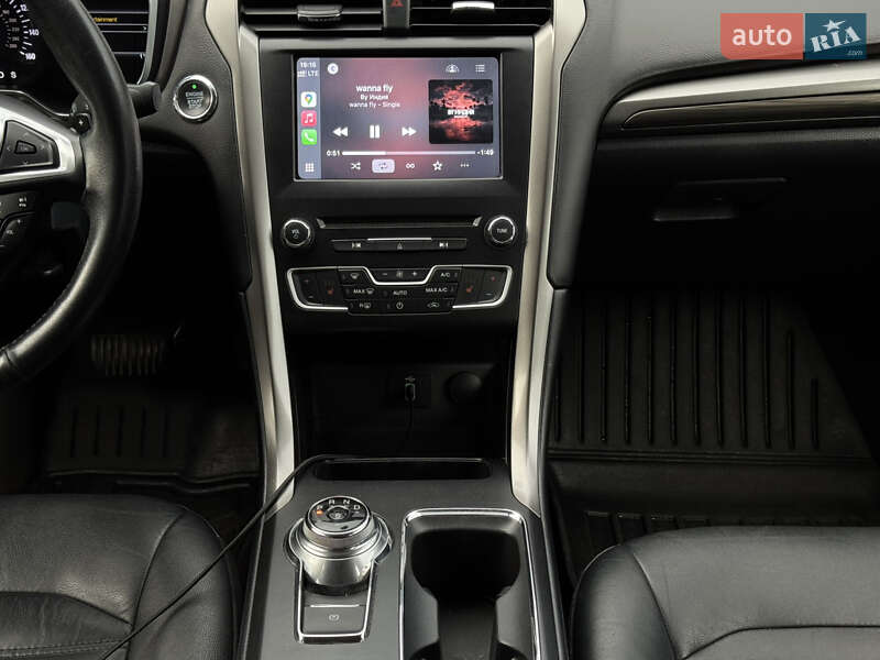 Седан Ford Fusion 2016 в Запоріжжі
