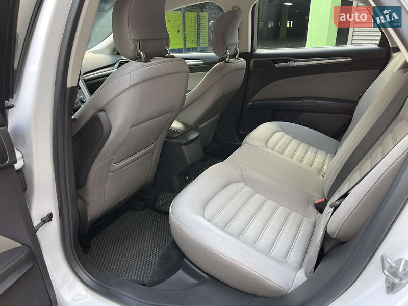 Седан Ford Fusion 2014 в Киеве фото 12 Седан Ford Fusion 2014 в Киеве