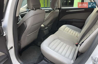 Седан Ford Fusion 2014 в 
