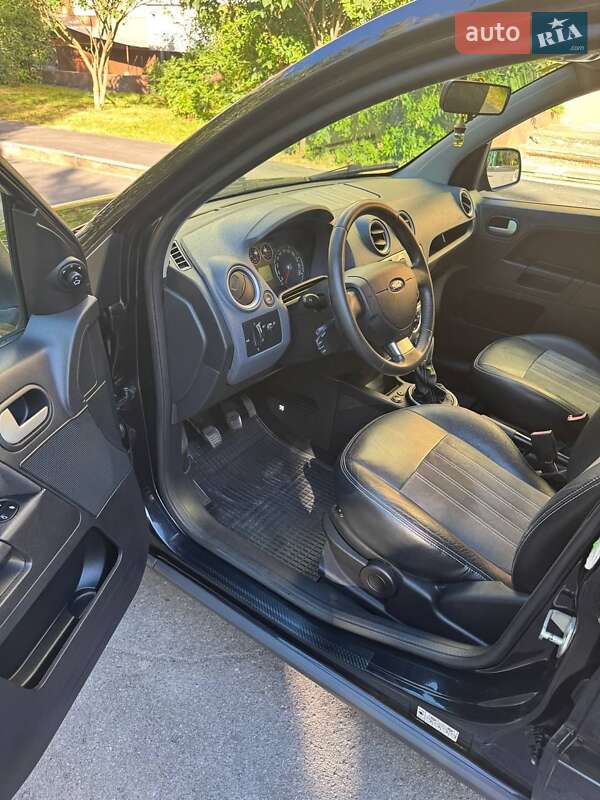 Хэтчбек Ford Fusion 2009 в Виннице