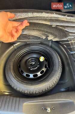 Хэтчбек Ford Fusion 2009 в 