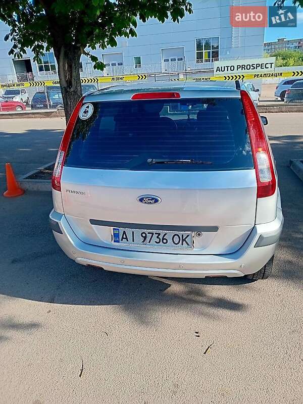Хэтчбек Ford Fusion 2008 в 