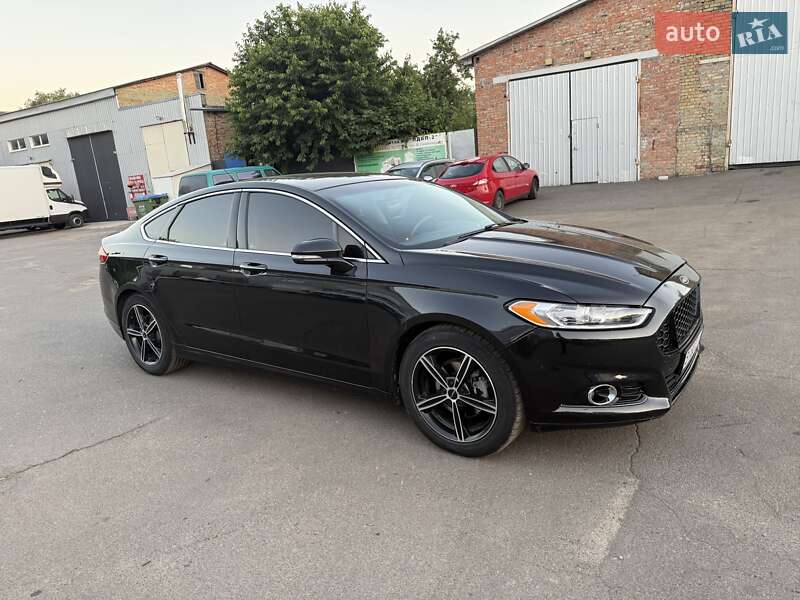 Седан Ford Fusion 2014 в Лохвиці
