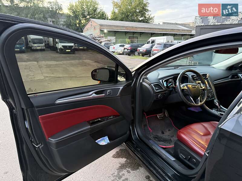 Седан Ford Fusion 2014 в Лохвиці