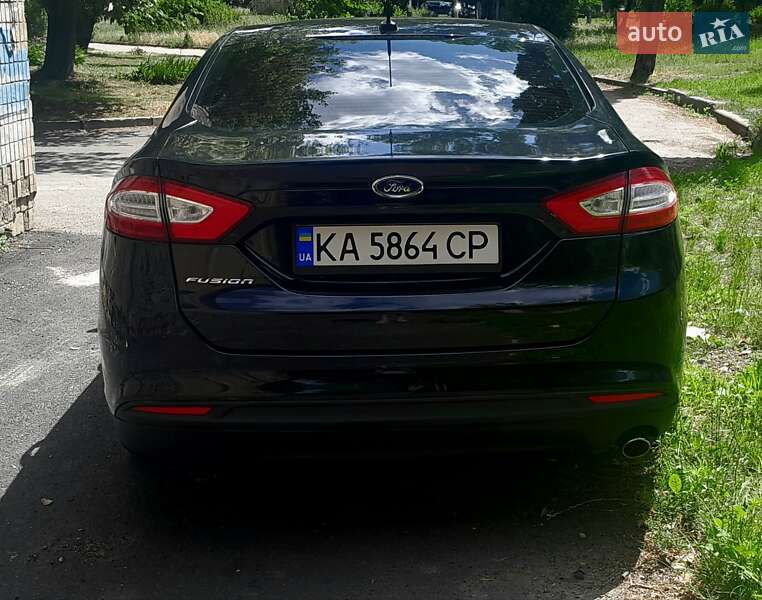 Седан Ford Fusion 2014 в Києві