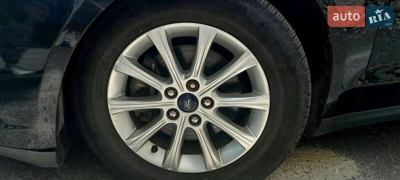 Седан Ford Fusion 2014 в Києві