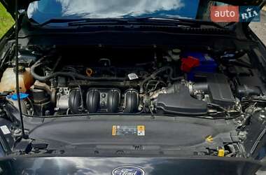 Седан Ford Fusion 2014 в 