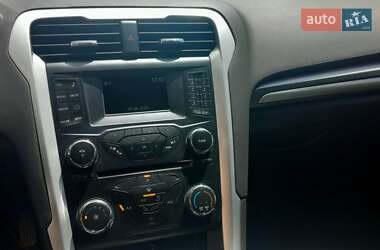 Седан Ford Fusion 2014 в 