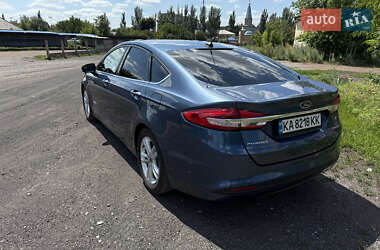 Седан Ford Fusion 2017 в 
