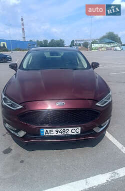 Седан Ford Fusion 2017 в 