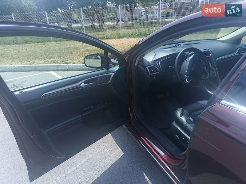 Седан Ford Fusion 2017 в Кривом Роге