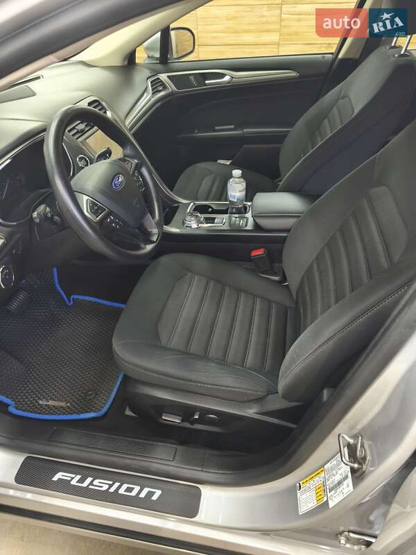 Седан Ford Fusion 2019 в Львове