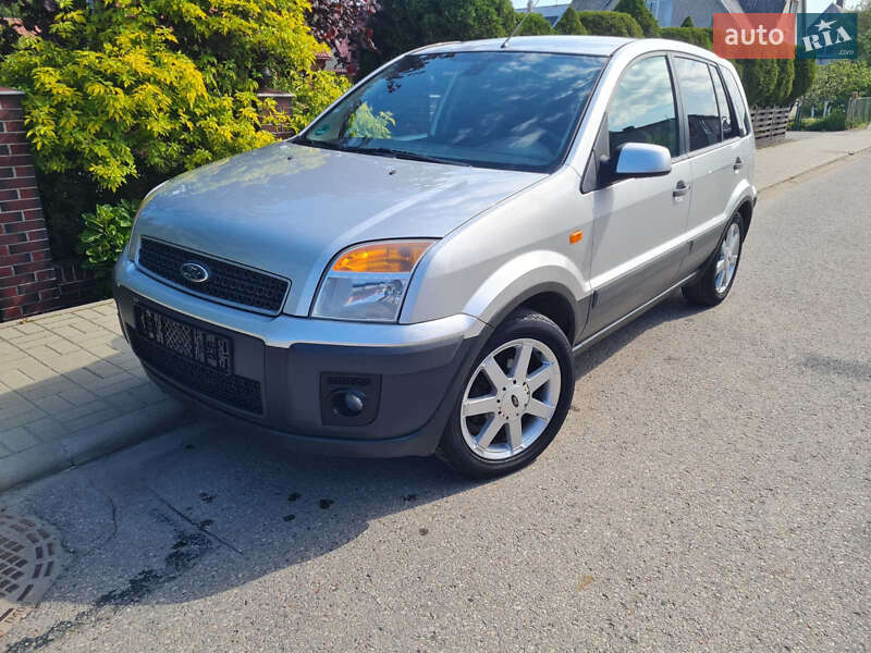 Хэтчбек Ford Fusion 2007 в Звягеле