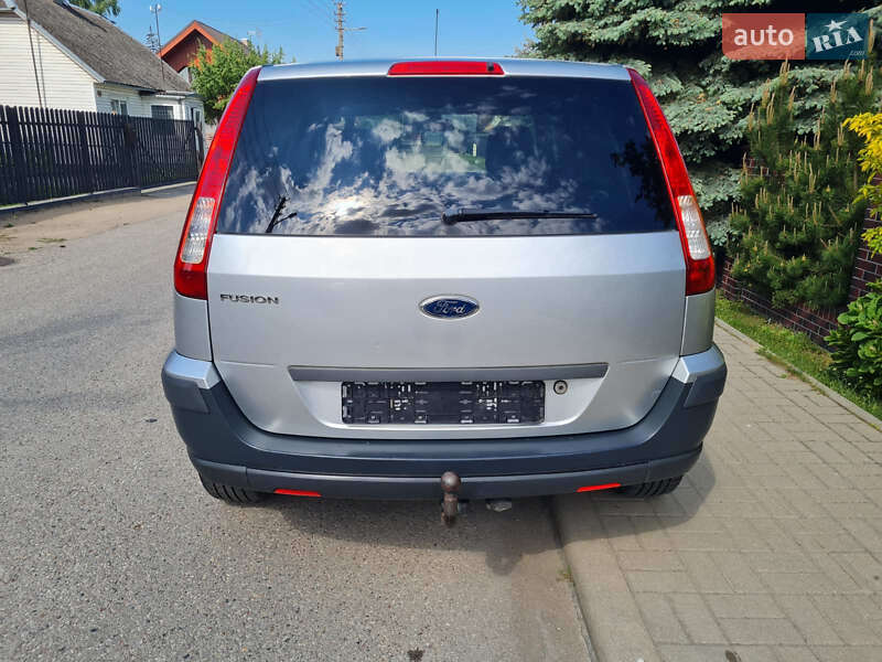 Хэтчбек Ford Fusion 2007 в Звягеле
