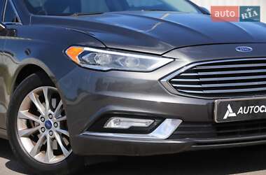Седан Ford Fusion 2016 в 