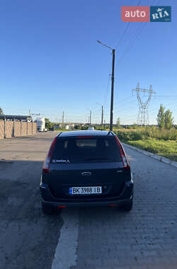 Хэтчбек Ford Fusion 2007 в 
