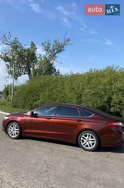 Седан Ford Fusion 2016 в Львове