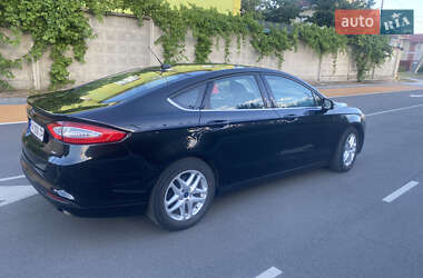 Седан Ford Fusion 2013 в 
