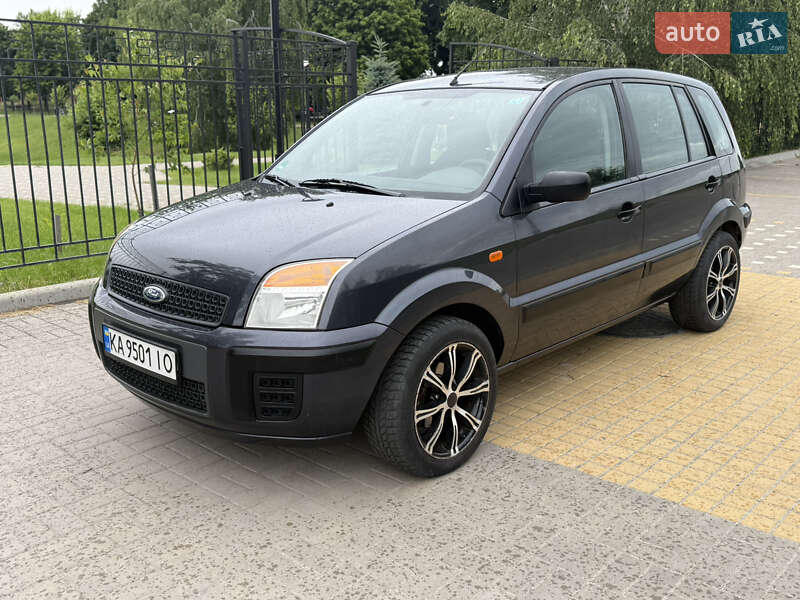 Хэтчбек Ford Fusion 2006 в Киеве