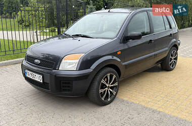 Хэтчбек Ford Fusion 2006 в 