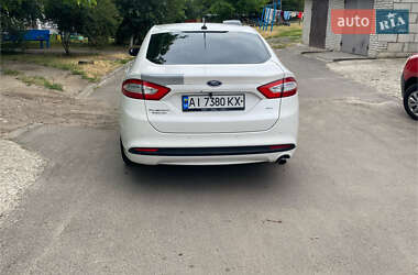 Седан Ford Fusion 2014 в 