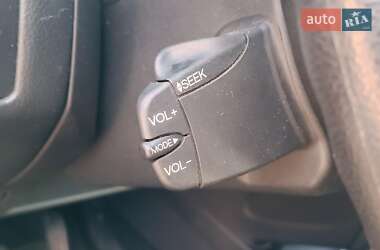 Хэтчбек Ford Fusion 2011 в 