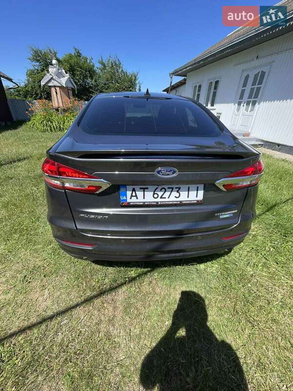 Седан Ford Fusion 2019 в Заболотові