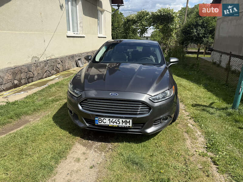Седан Ford Fusion 2015 в Стрые