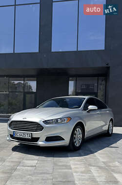 Седан Ford Fusion 2016 в Львове