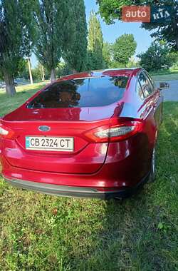 Седан Ford Fusion 2016 в 