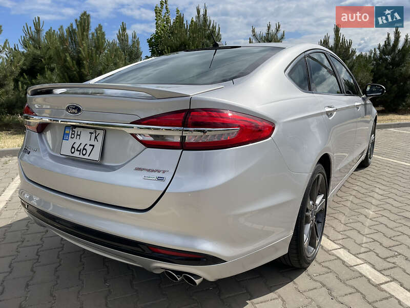 Седан Ford Fusion 2017 в Одесі