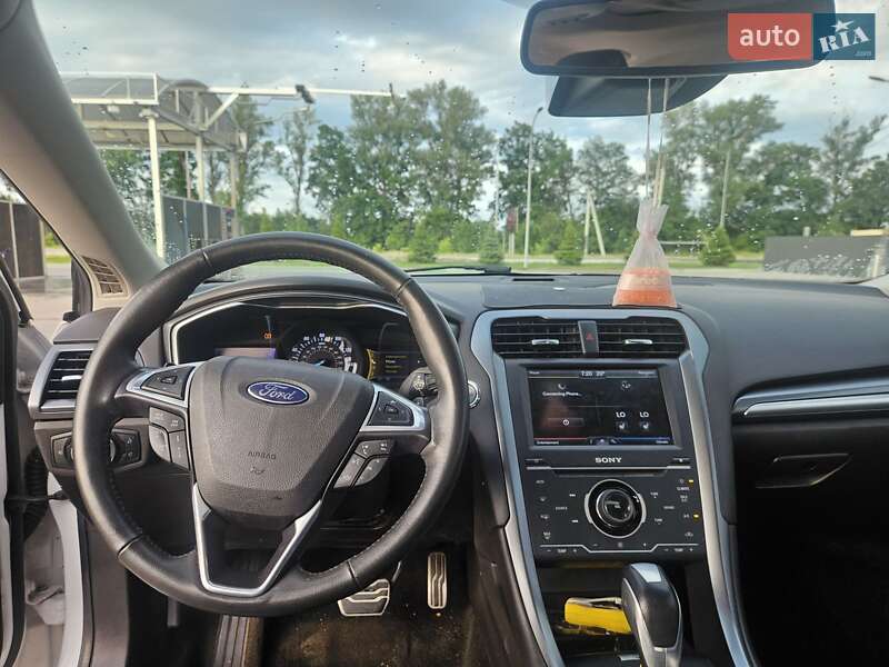 Седан Ford Fusion 2013 в Кагарлыке