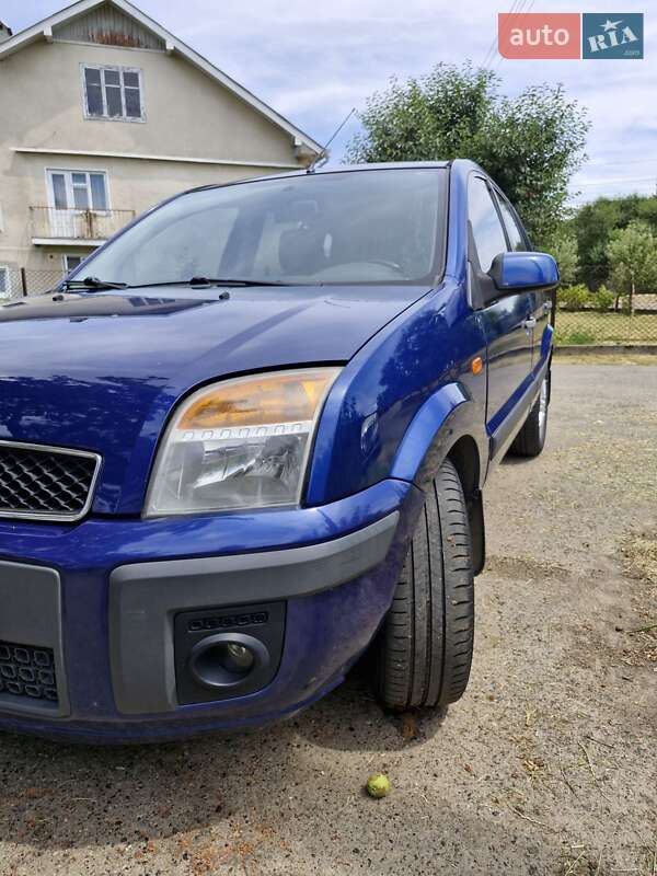 Хэтчбек Ford Fusion 2007 в Косове