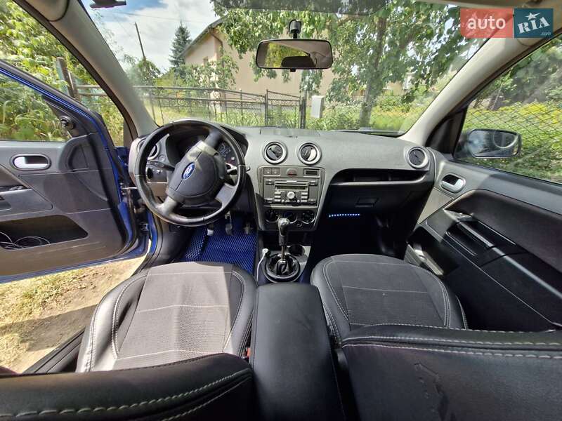 Хэтчбек Ford Fusion 2007 в Косове