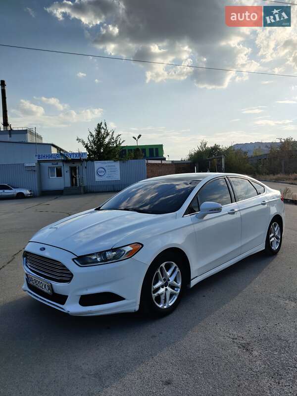 Седан Ford Fusion 2015 в Вінниці