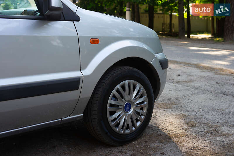 Хэтчбек Ford Fusion 2008 в Житомире