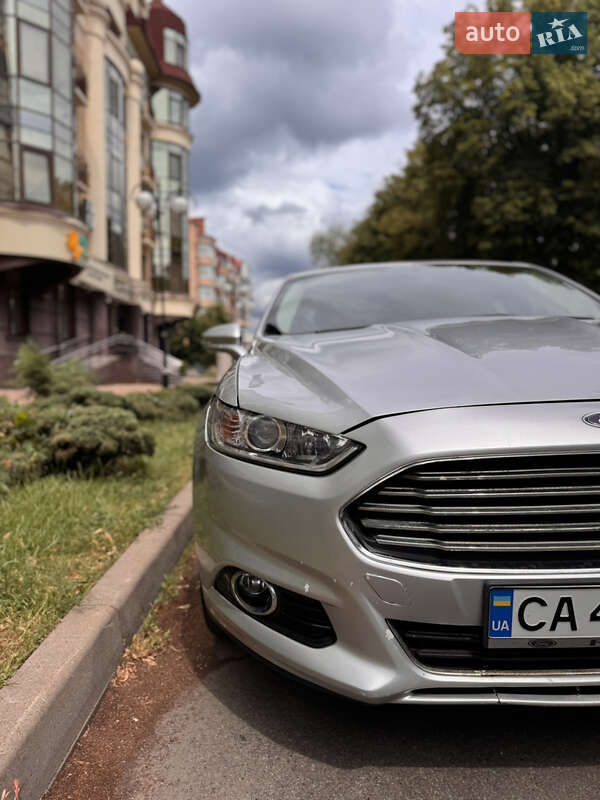 Седан Ford Fusion 2016 в Києві фото 2 Седан Ford Fusion 2016 в Києві