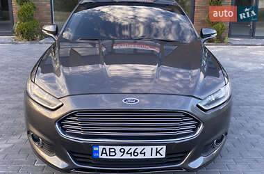 Седан Ford Fusion 2015 в 